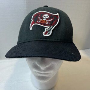 New Era NFL Buccaneers 39Thirty Stretch Fit Cap Hat Black Sm/Med